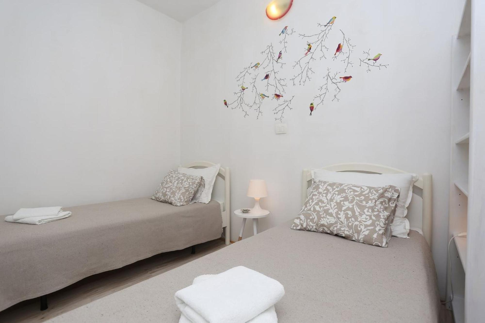 Holiday Home Deborah With Private Pool Лабин Екстериор снимка