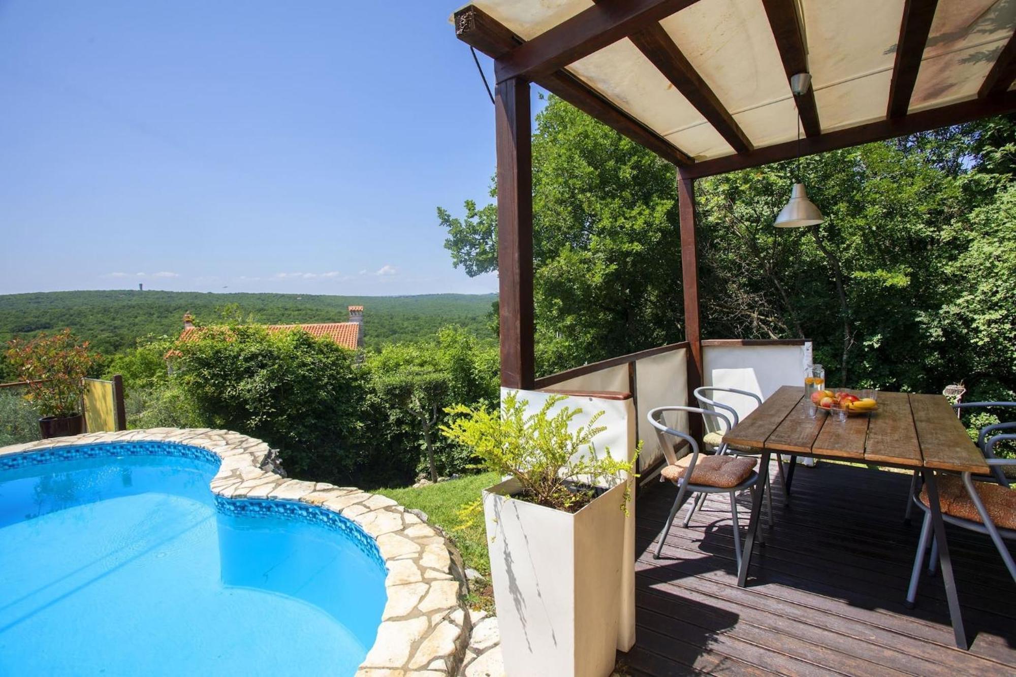 Holiday Home Deborah With Private Pool Лабин Екстериор снимка