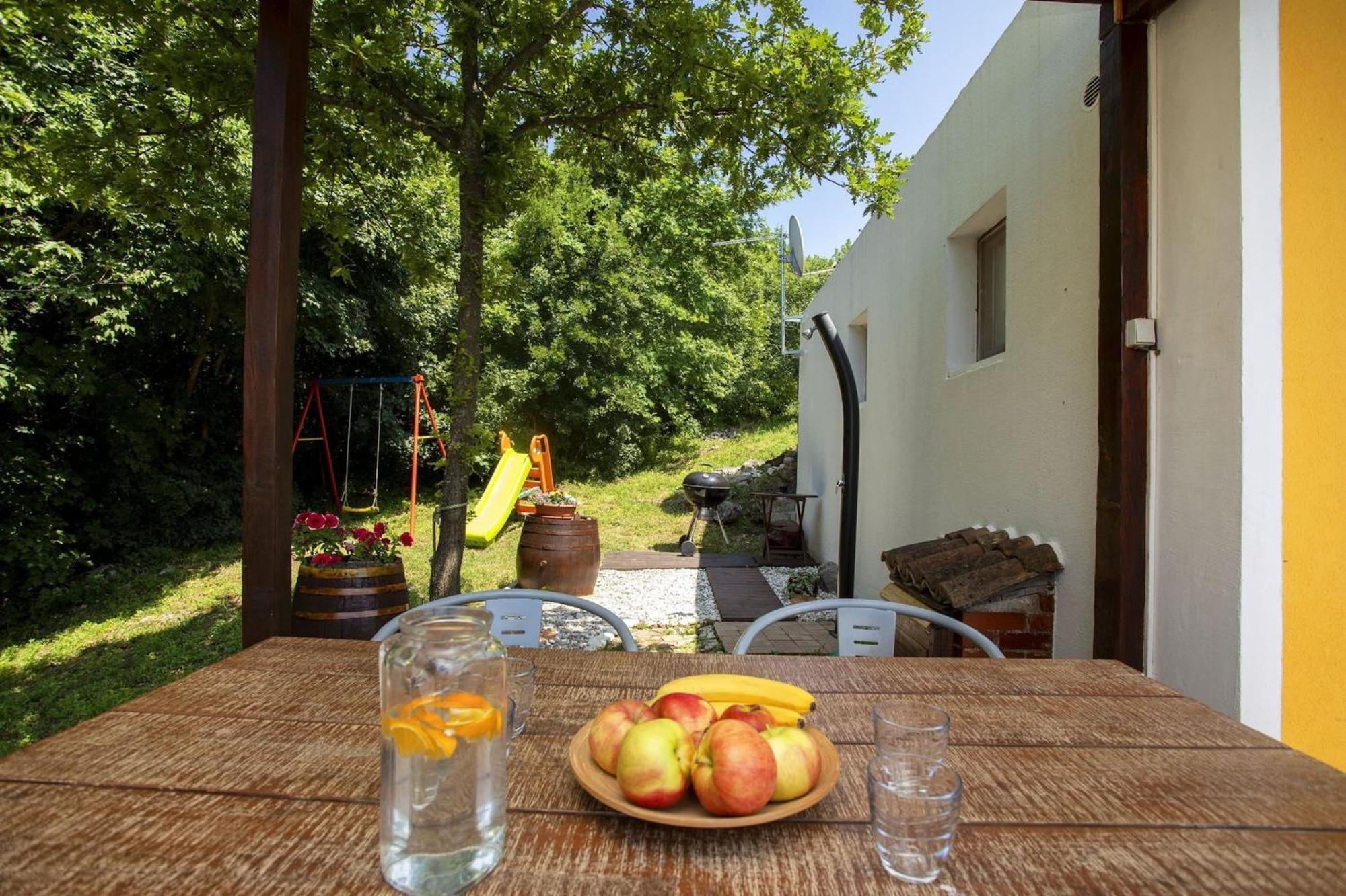 Holiday Home Deborah With Private Pool Лабин Екстериор снимка